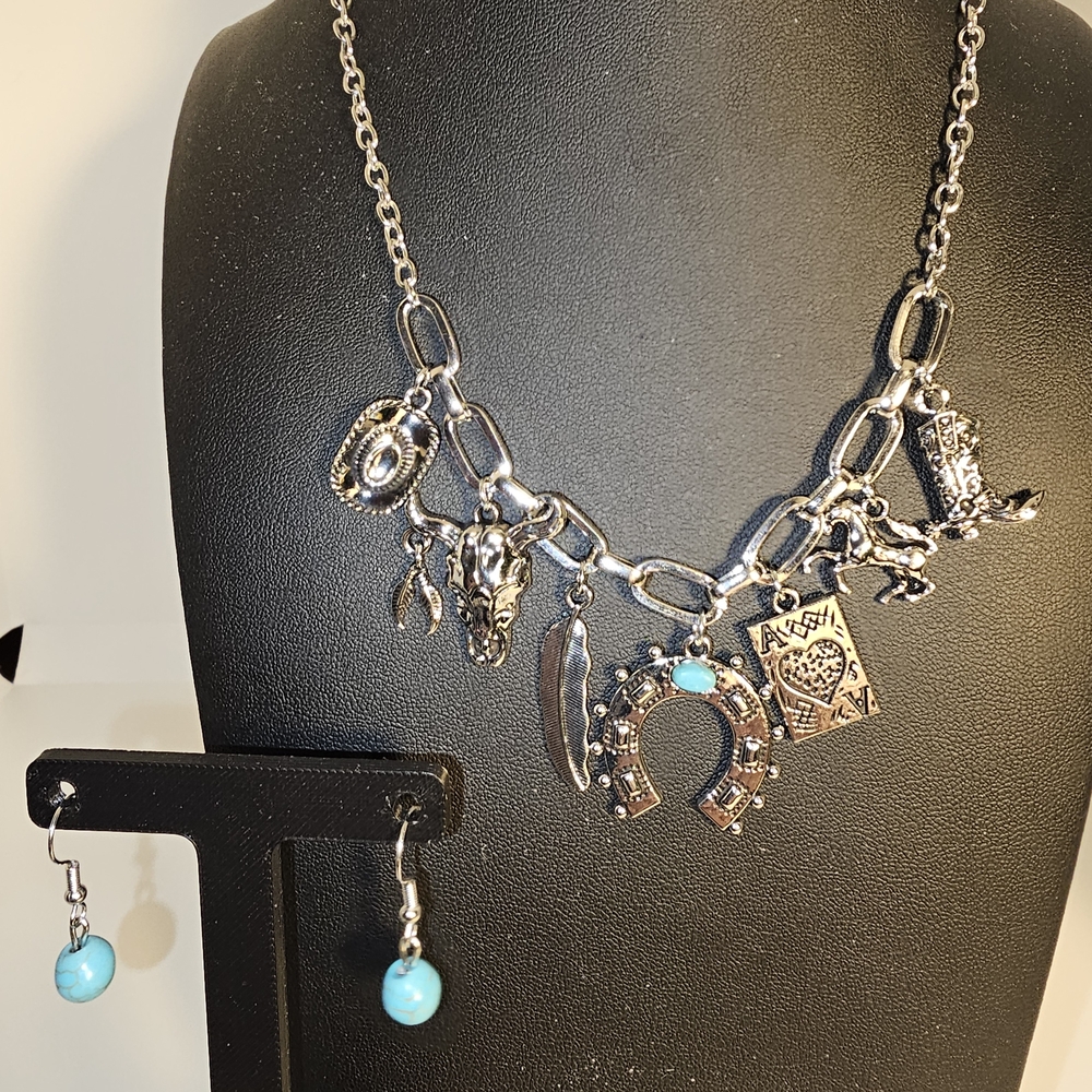 Saloon Charms Necklace with Matching Earings Set